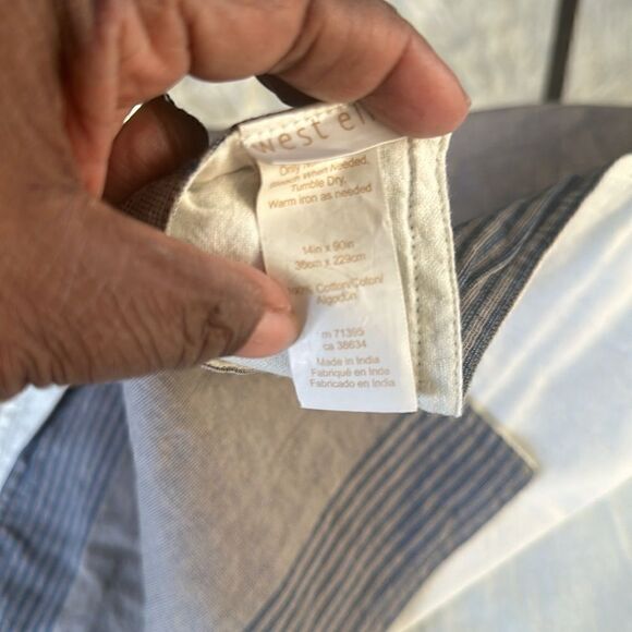 West Elm Rectangular Cotton Placemats & Table Runner Decor - Picture 10 of 10